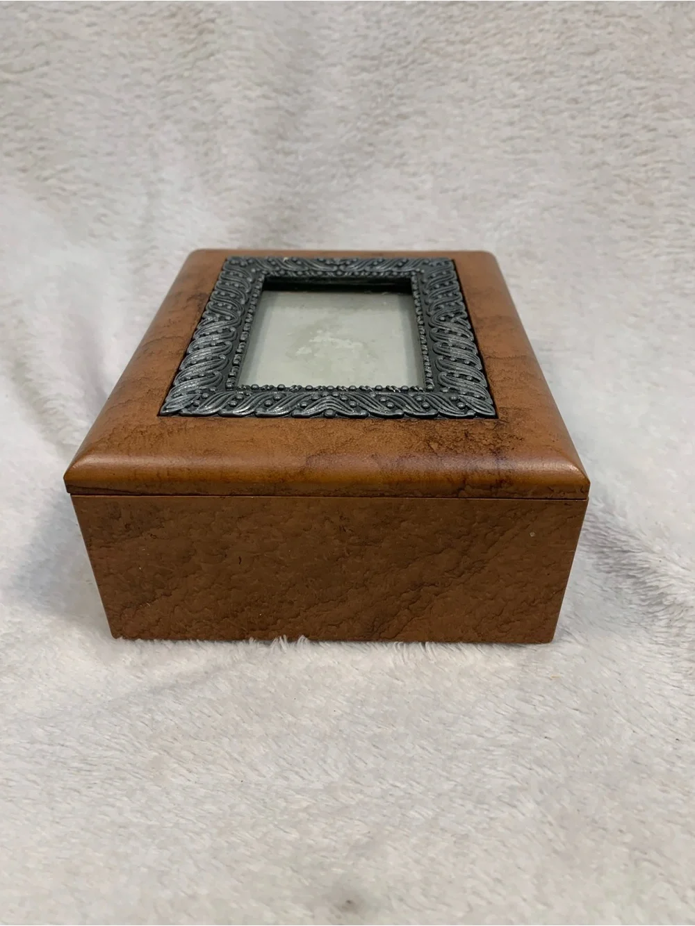 Leather-Style Brown Wood Decorative Trinket Box with Pewter Frame Velvet Lined